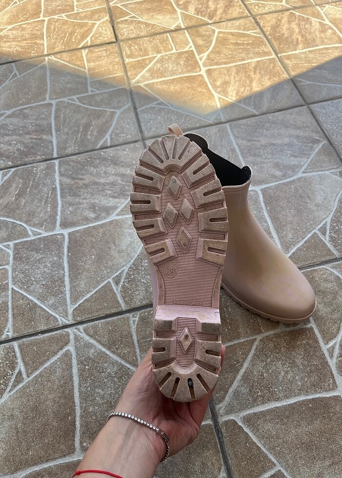 Yağmur botu krem renk - Görsel 3