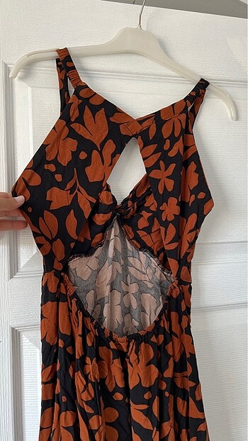xl Beden Stradivarius Sırtı Açık Elbise