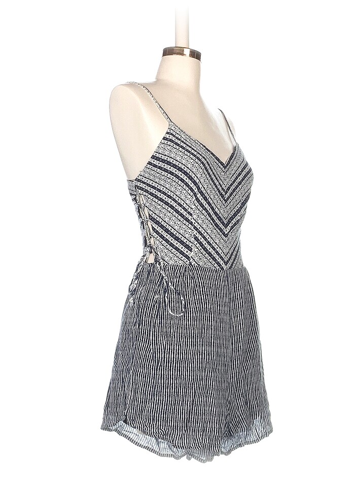 Bershka Kısa Tulum %70 İndirimli. - Görsel 2