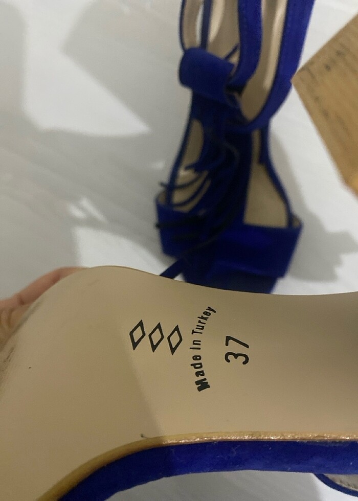 Topuklu ayakkabı - Görsel 4