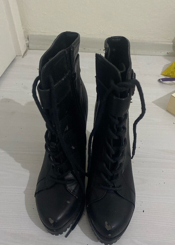 Topuklu bot fermuarlı - Görsel 2