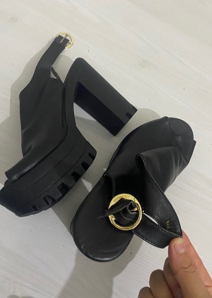 Topuklu dolgu topuk ayakkabı - Görsel 3