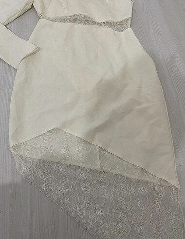 Beyaz elbise - Görsel 3
