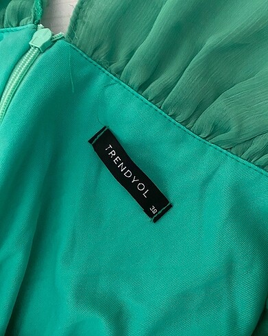 Yeşil elbise - Görsel 3