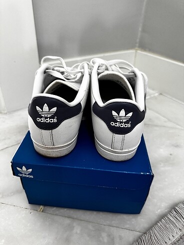 Adidas spor ayakkabı