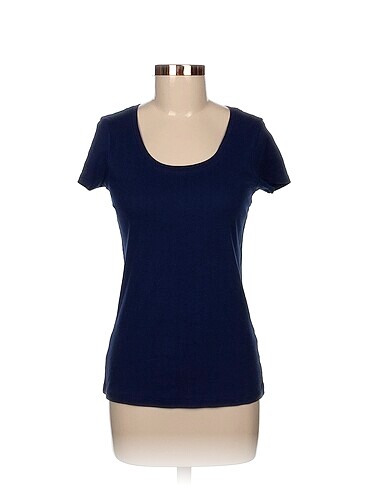 Koton T-shirt %70 İndirimli.
