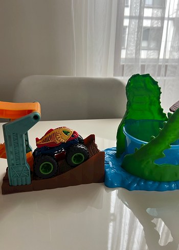  Beden Hot wheels set