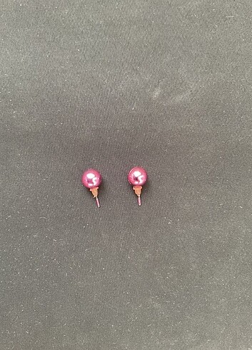 Pembe küpe