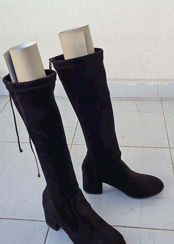 Siyah Süet Dizüstü Blok Topuklu Botlar - Görsel 2