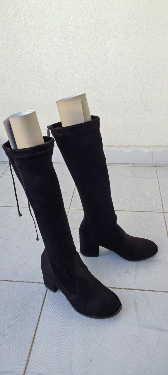 Siyah Süet Dizüstü Blok Topuklu Botlar - Görsel 2