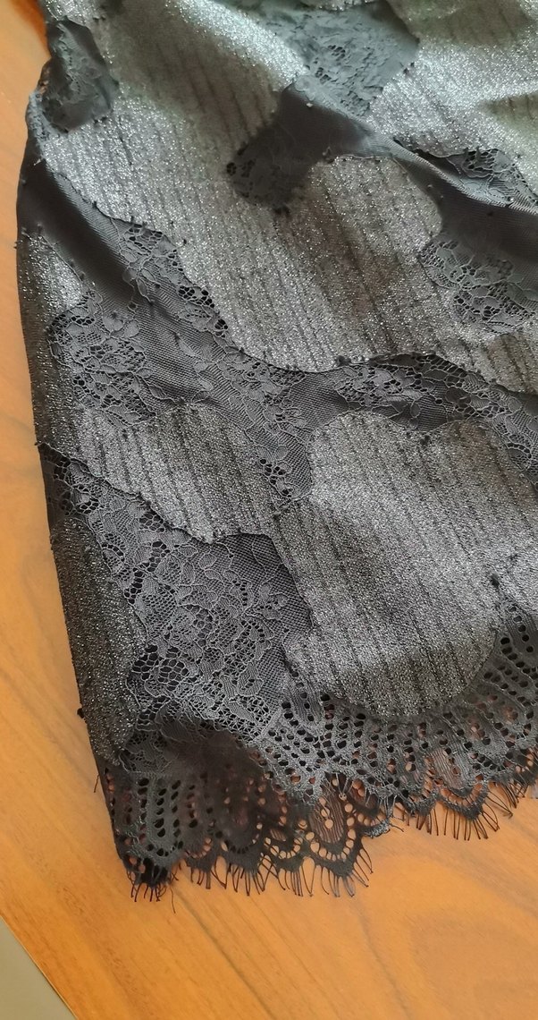 Siyah Dantel Detaylı Straplez Mini Elbise - Görsel 2