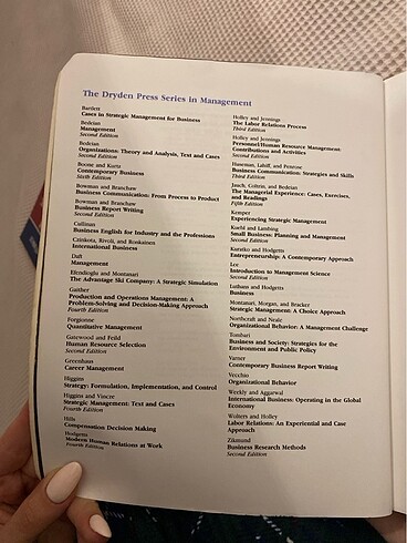 Beden Renk Contemporary Business Sixth Edition