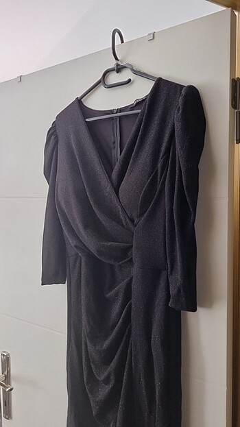 44 Beden Siyah ışıltılı elbise