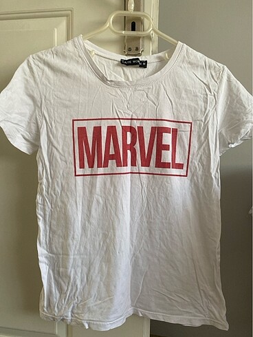 Marvel yazılı t-shirt