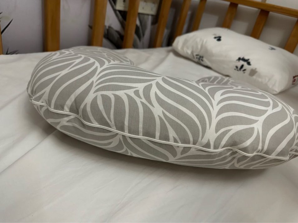 Gri Zebra Desenli Emzirme ve Hamile Yastığı - Görsel 5