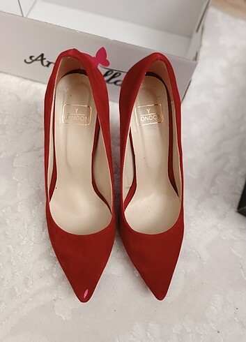 39 Beden Stiletto
