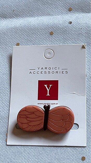 Yargıcı Kelebek Broş