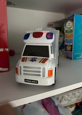 Beden Renk Beyaz Ambulans Oyuncak Araba