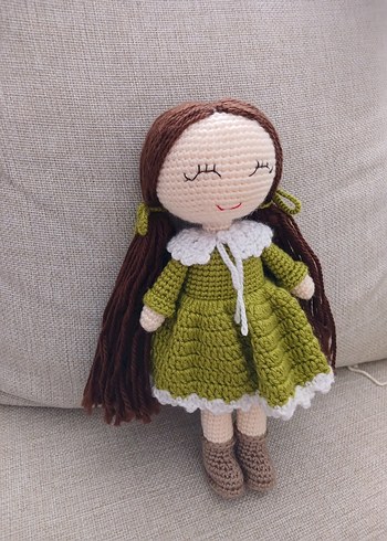 Örgü yeşil elbiseli oyuncak bebek - Görsel 7