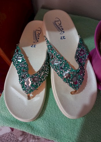 Yeşil Boncuklu Kadın Dolgu Topuk Terlik - Görsel 2