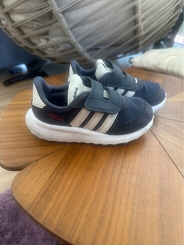 Adidas çocuk spor ayakkabı