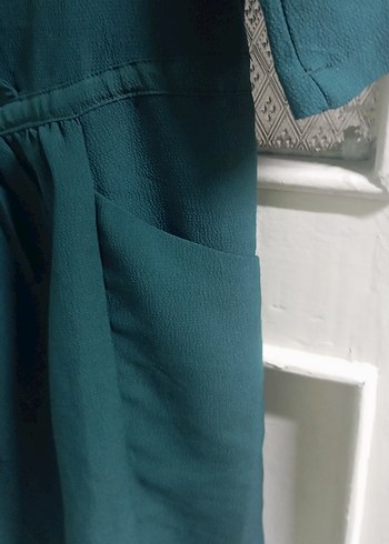 Kemerli V Yaka Midi Yeşil Elbise - Görsel 4