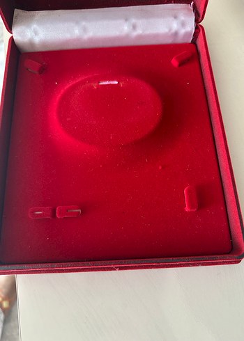 Klasik Kırmızı Kadın takı kutusu - Görsel 2