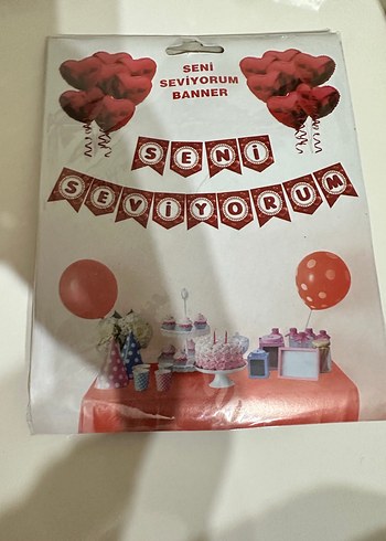 Metalize Kalpli Perde Kırmızı Parti Süsleri - Görsel 2