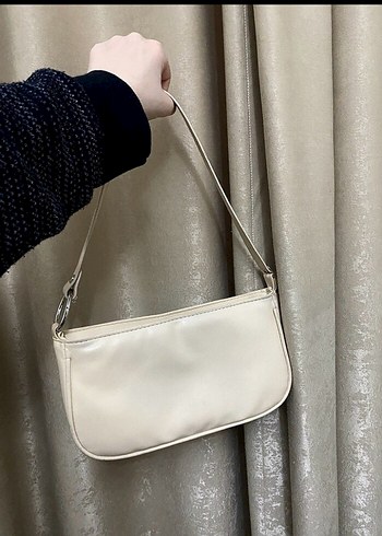 Bej Deri Tokalı Minimalist Kadın Çantası