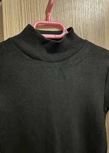 Uzun Kollu Yüksek Yakalı Siyah Elbise - Görsel 2