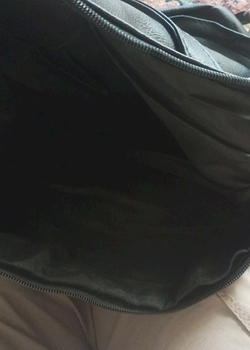 Siyah Deri Fermuarlı Kadın Çantası - Görsel 3