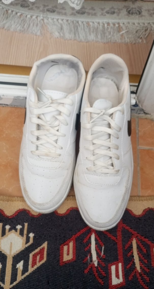 Beyaz Spor Ayakkabı - Görsel 2