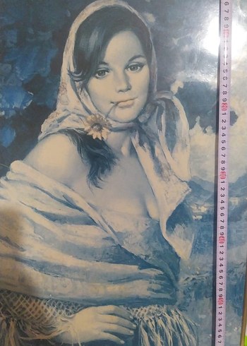 Karanlık Mavi Tonlarda Kadın Portresi cam tablo - Görsel 6