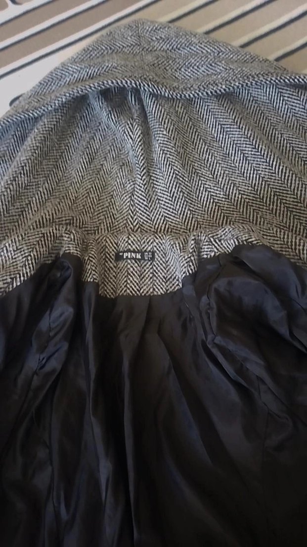 Kapüşonlu Desenli Kadın Kaban - Görsel 3