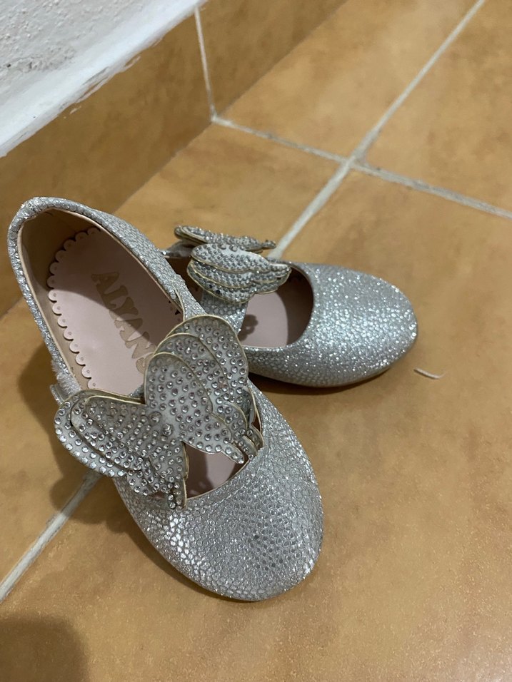 Kız Çocuk Gri Payetli Kelebekli Babet - Görsel 2