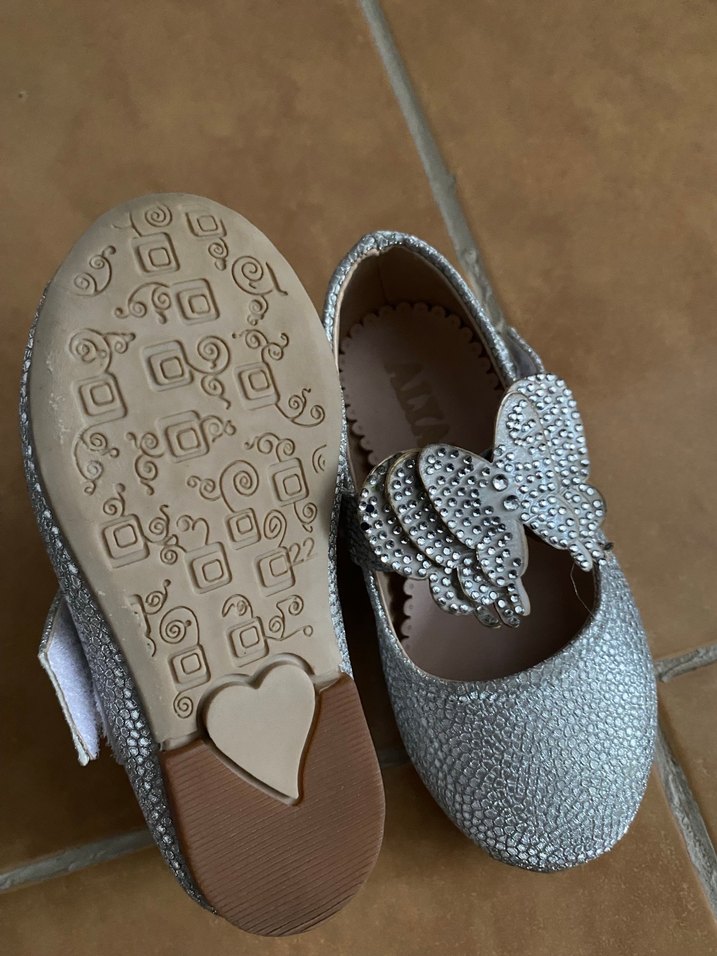 Kız Çocuk Gri Payetli Kelebekli Babet - Görsel 4