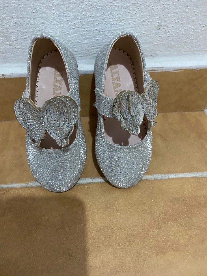 Kız Çocuk Gri Payetli Kelebekli Babet - Görsel 3