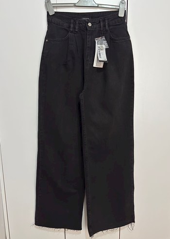 Siyah Bol Kesim Kadın Denim Pantolon