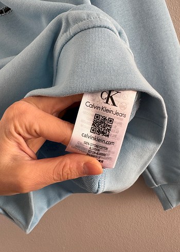 m Beden mavi Renk Calvin kleins sweatshirt