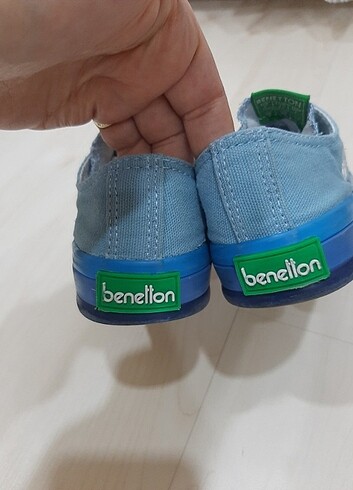 33 Beden Benetton unisex cocuk ayakkabı 