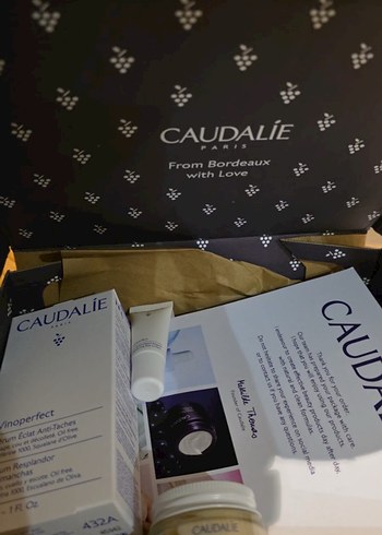 Caudalie Vinoperfect Aydınlatıcı Cilt Bakımı Seti - Görsel 2
