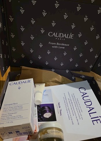 Caudalie Vinoperfect Aydınlatıcı Cilt Bakımı Seti - Görsel 3