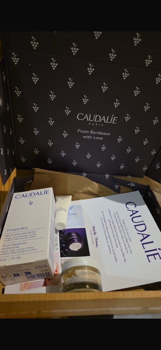 Caudalie Vinoperfect Aydınlatıcı Cilt Bakımı Seti - Görsel 3
