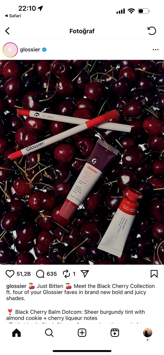 Glossier Black Cherry Lip Balm - Görsel 2