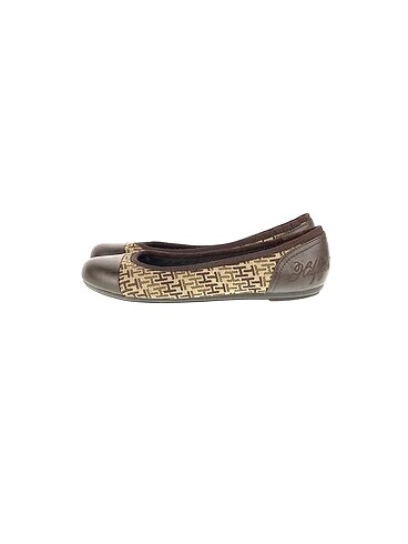 Tommy Hilfiger Babet %70 İndirimli.