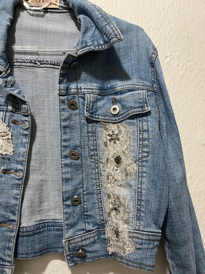 Dantel Detaylı Nakışlı Kadın Kot Ceket - Görsel 3