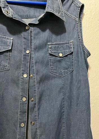 Mavi Denim Düğmeli Kolsuz Gömlek - Görsel 2