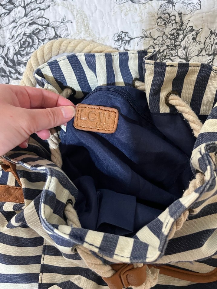 Püsküllü Lacivert Zebra Desenli Kadın Çanta - Görsel 5