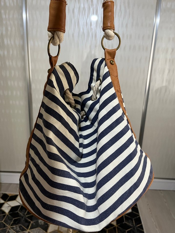 Püsküllü Lacivert Zebra Desenli Kadın Çanta - Görsel 4