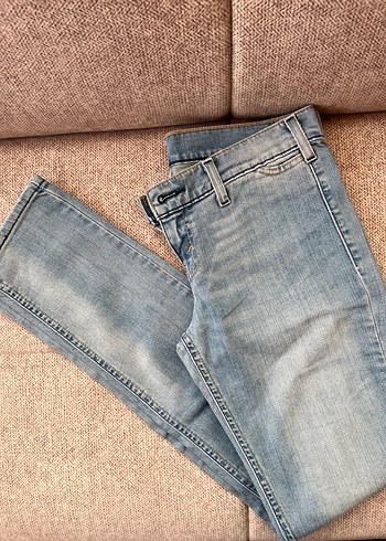 Levis Acik Mavi Denim Jean